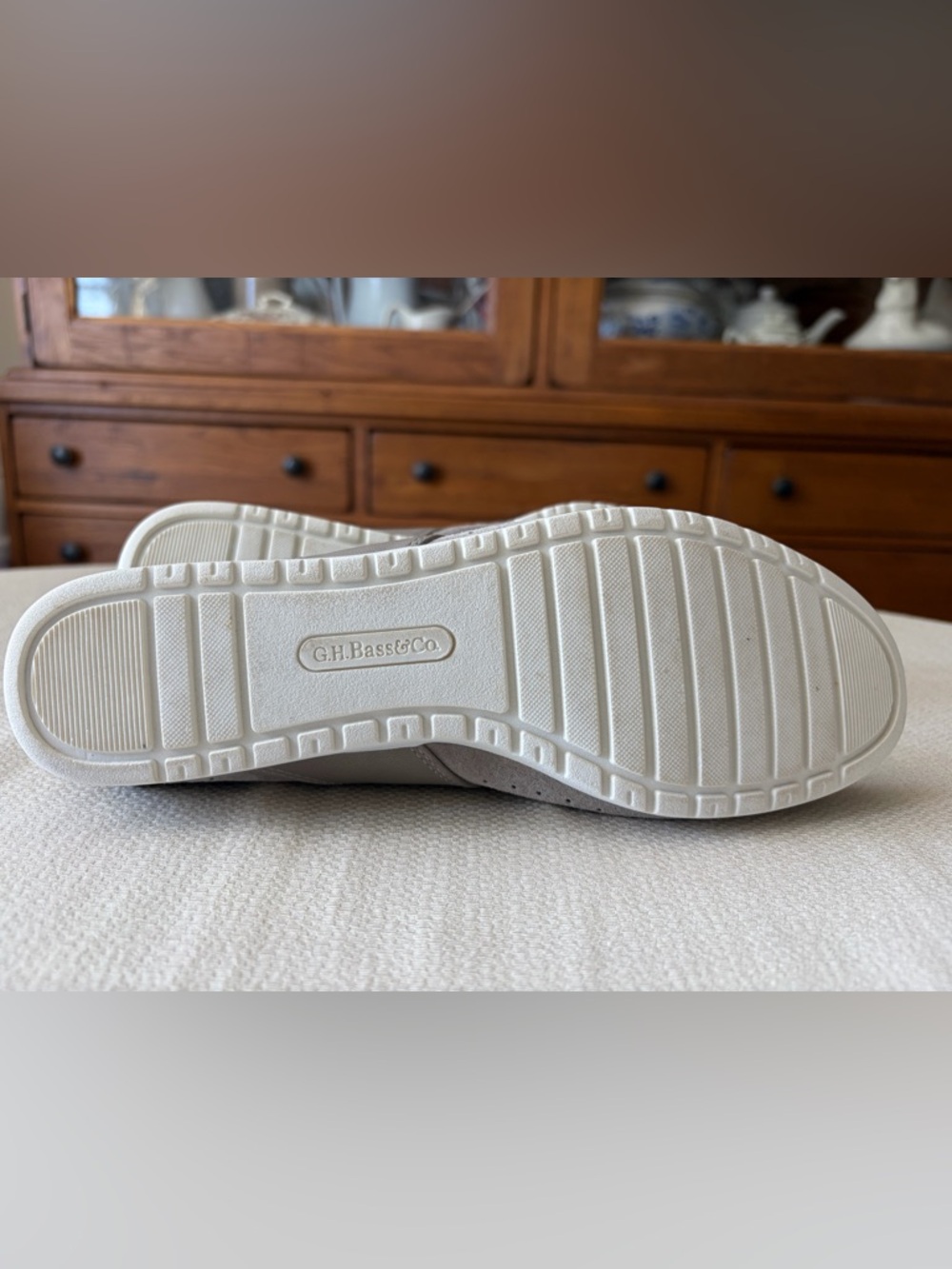 GH Bass Perforated Suede Mary Jane Flats Sz 7 Minimalist Normcore Neutral EUC - Picture 4 of 5